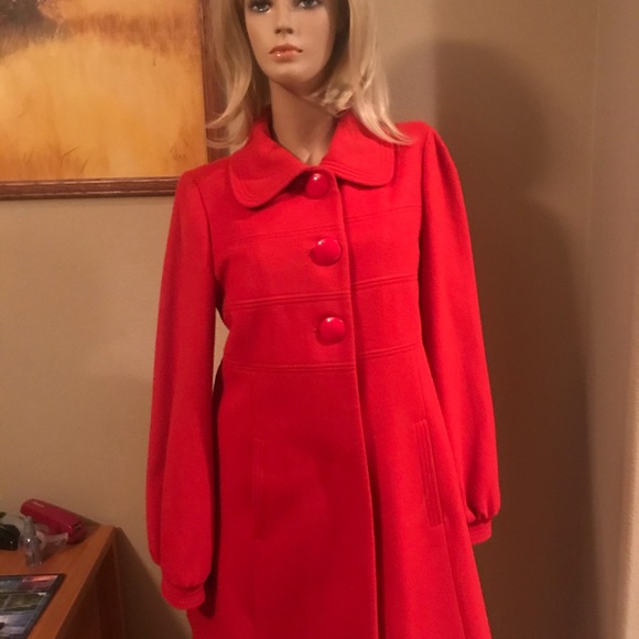 Gorgeous Red Sisley women coat matching BEBE scarf - Picture 5 of 8